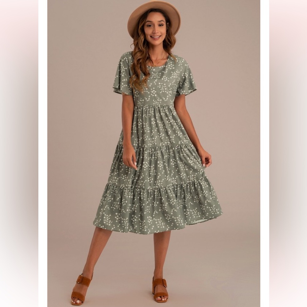 XL LADIES PETALLUSH MIDI DRESS  ** never worn **